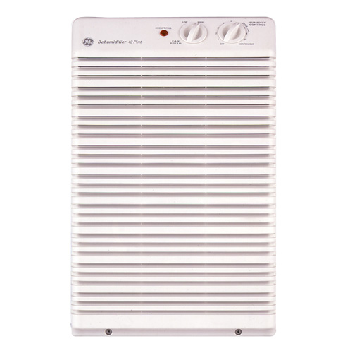 Front view of the pale GE AHG40LA cabinet, with horizontal louvers, two top dials and the visible 40-pint label.